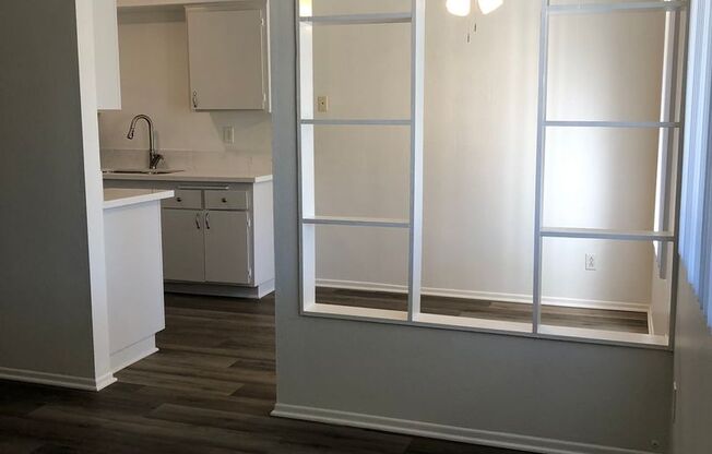 1 bed, 1 bath, $2,450, Unit B