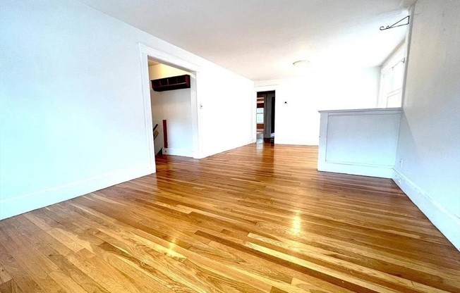 200 MAPLE ST