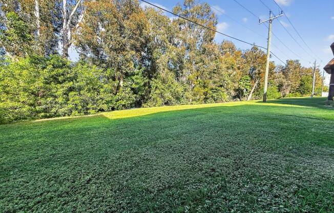 2 beds, 2 baths, 806 sqft, $2,000
