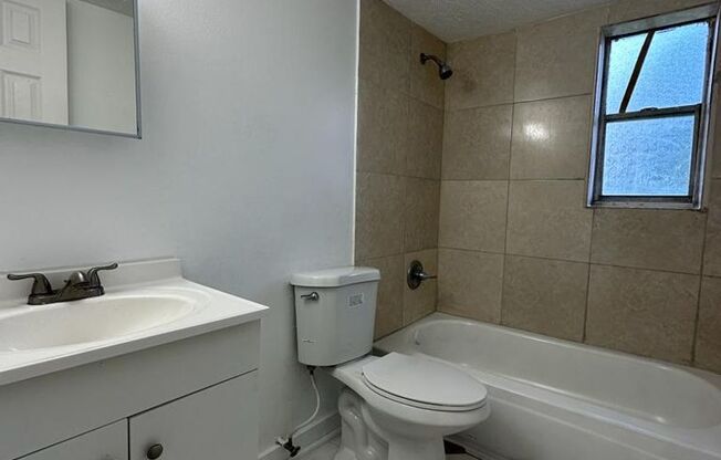 1 bed, 1 bath, 630 sqft, $1,450, Unit 5300-11