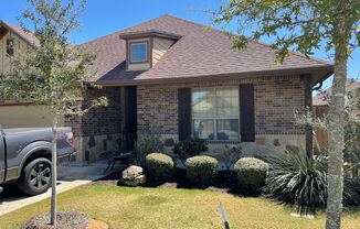 College Station - 4 bedroom - 4.5 bath / 2 car garage house / fenced in yard in the Barracks subdivison