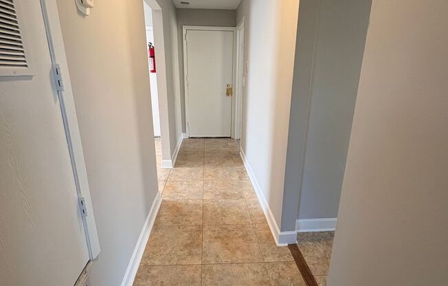 2 beds, 1 bath, 930 sqft, $1,250, Unit WL 302