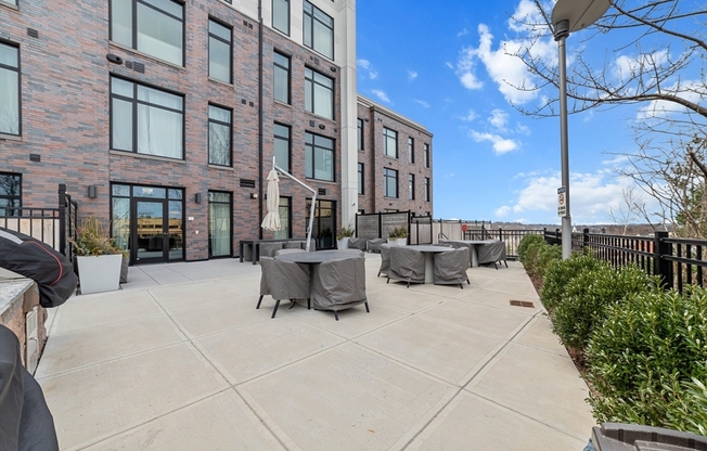 Studio, 1 bath, 531 sqft, $2,800, Unit 617