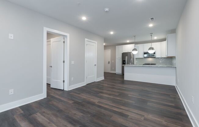 1 bed, 1 bath, 750 sqft, $1,400, Unit 205