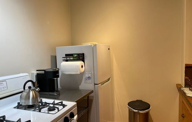 Studio, 1 bath, 500 sqft, $1,350, Unit E7 (Furnished)