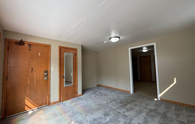 Studio, 1 bath, 500 sqft, $815, Unit 2