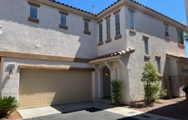 SOUTHERN HIGHLANDS BEAUTY!