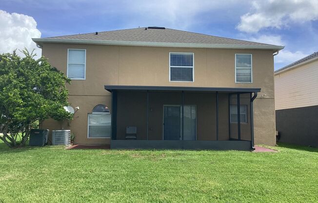 4 beds, 3.5 baths, $2,800
