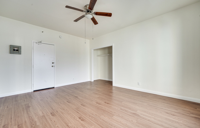 1057 S NORMANDIE AVE