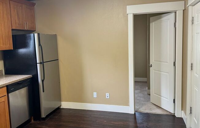 South Lane Apartments