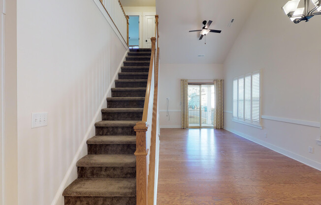 Beautiful 3 Bed End-Unit Townhome in Brightwalk!