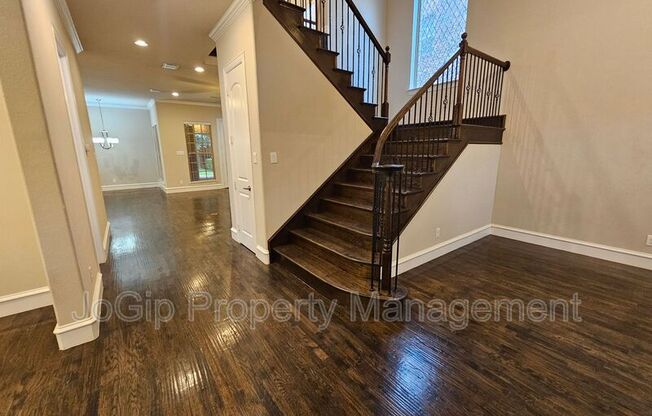 988 SHADYSIDE LN