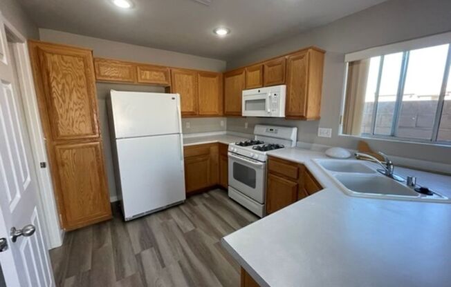 Stylishly Updated 4 Bed 2.5 Bath Corner Lot Home Near 95 & Russell with Spacious Layout & Outdoor Charm