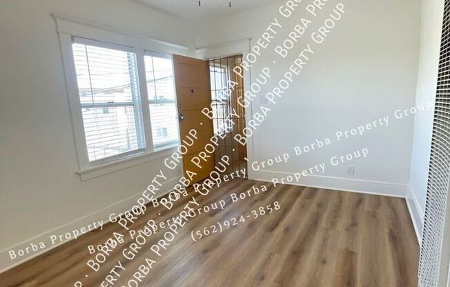 623 E 6 ST
