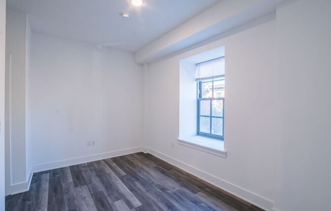 1 bed, 1 bath, 605 sqft, $1,825, Unit 311