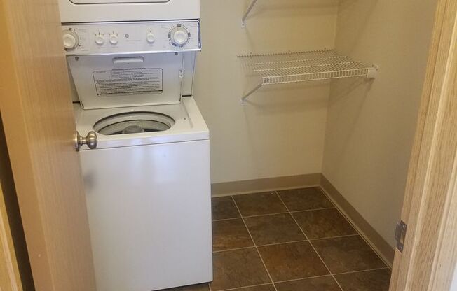 1 bed, 1 bath, 719 sqft, $1,875, Unit 106