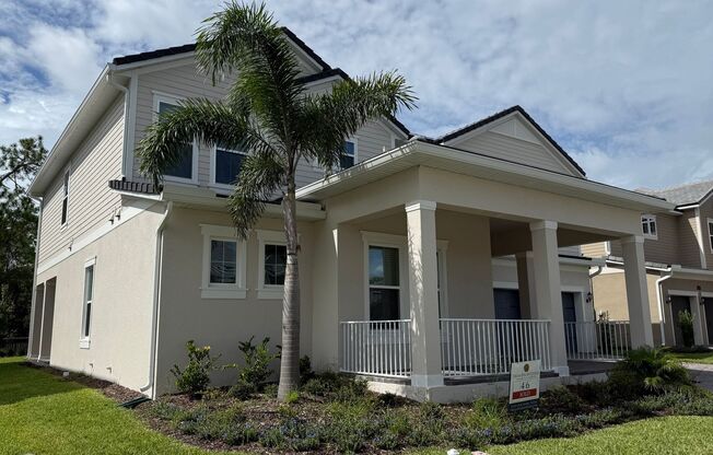 Contemporary 2025 Windermere Home with Loft, Bonus Room, and Stylish Upgrades! Internet and WiFi Included!