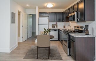 1 bed, 1 bath, 531 sqft, $980, Unit 11