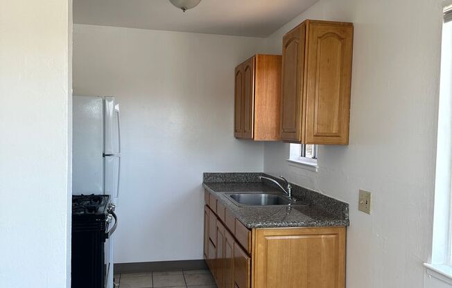 2 beds, 1 bath, 750 sqft, $1,850, Unit 2823