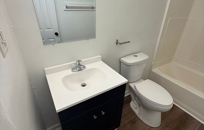 2 beds, 1 bath, 830 sqft, $1,099, Unit 8629D