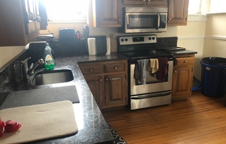 4 beds, 3 baths, 2,500 sqft, $2,800, Unit #3
