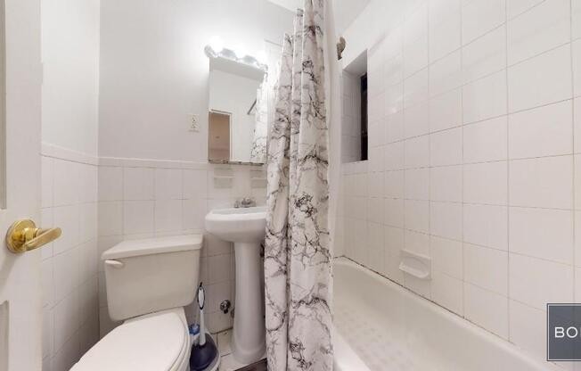 332 E 93 ST