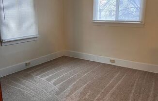 3 beds, 1 bath, $1,050