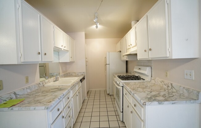 3619 Villa Knolls East