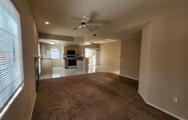2 beds, 2 baths, $1,450, Unit # 1612