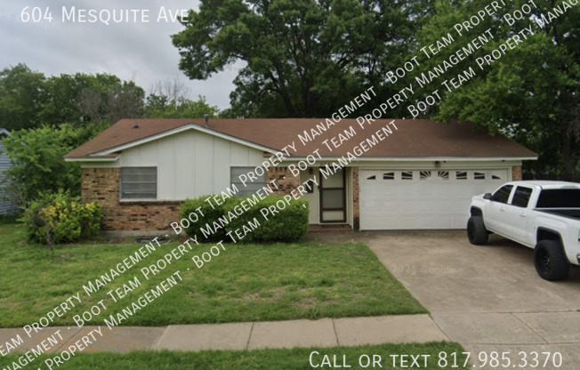 604 MESQUITE AVE