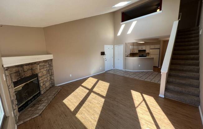 12093 W CROSS DR