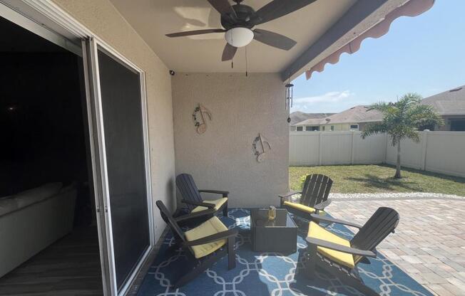 4 beds, 2 baths, 1,930 sqft, $2,500