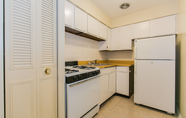 1 bed, 1 bath, 600 sqft, $1,895, Unit 327