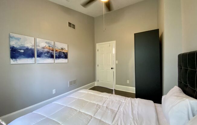 1 bed, 1 bath, $800, Unit Unit 2 - Room 4