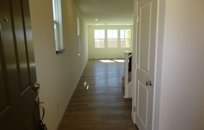 5 Bedroom Home In Inspirada With Bed And Full Bath Downstairs