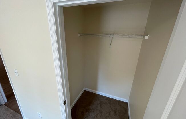 2 beds, 1 bath, 1,027 sqft, $1,625, Unit Apt 3212