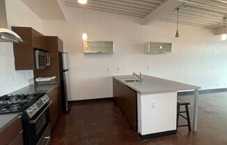 1 bed, 2 baths, $1,750, Unit 409