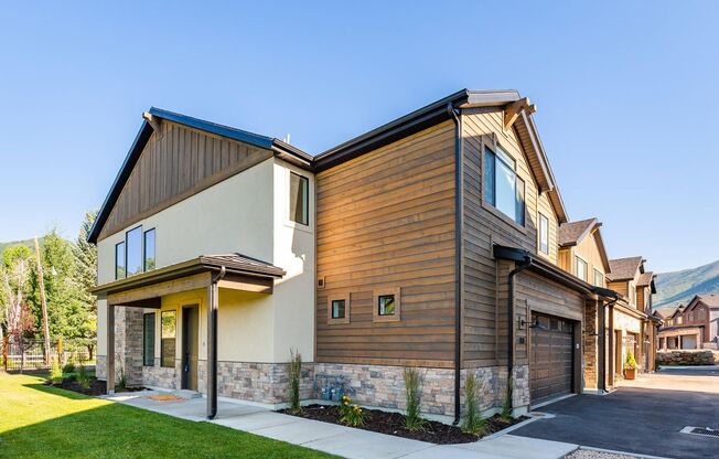 Luxurious Lodges Snake Creek Townhome in Scenic Midway, UT