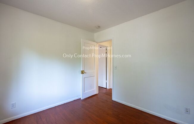 2 beds, 1 bath, $2,199