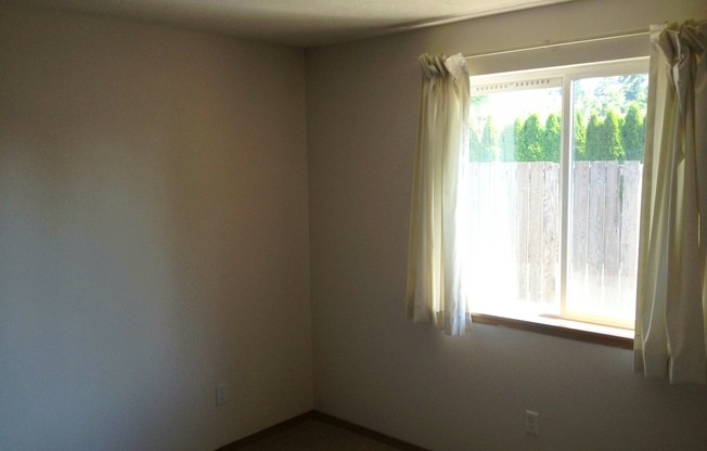 2 beds, 1 bath, $1,495