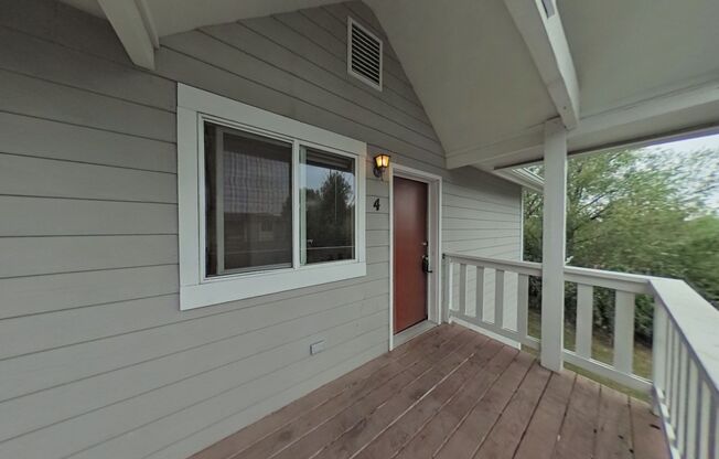 2 Bed with Carport! Walk to MSU! Pet Friendly!