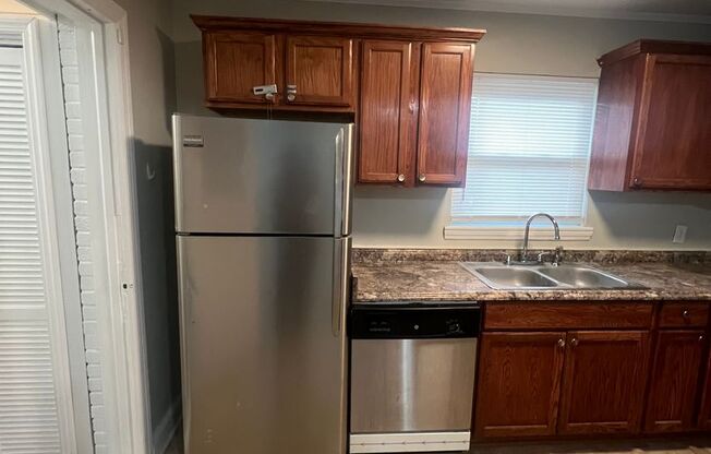 2 beds, 1 bath, $1,500