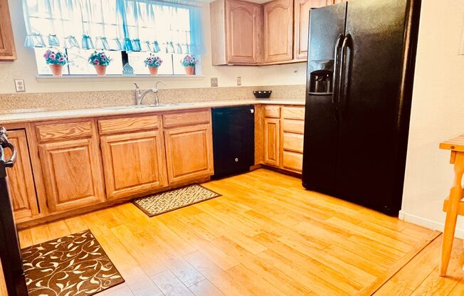 2 beds, 2 baths, $1,995