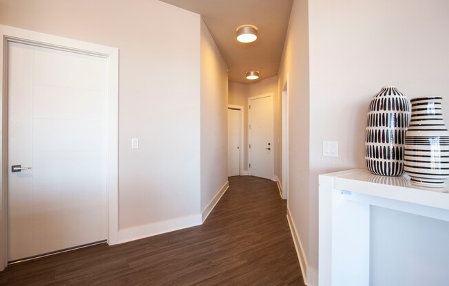 2 beds, 2 baths, 1,528 sqft, $2,300, Unit 612