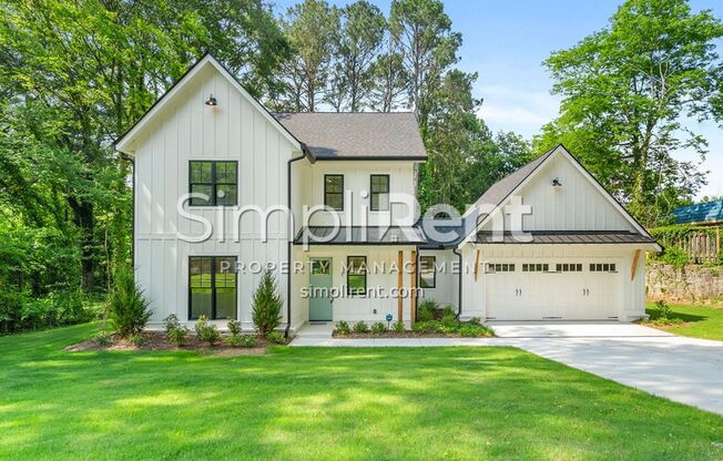 New 4/3 Home in East Point