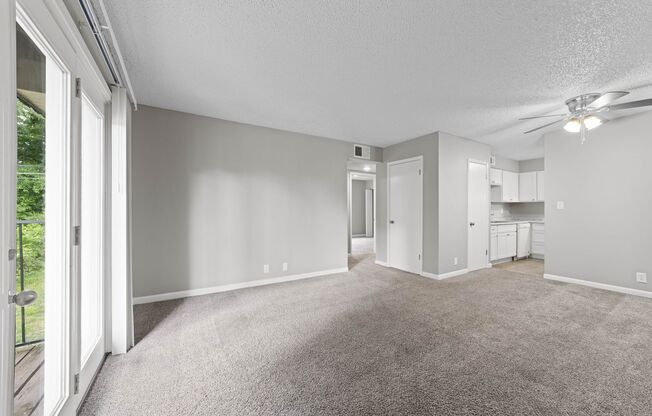 2 beds, 1 bath, 812 sqft, $905, Unit L-5