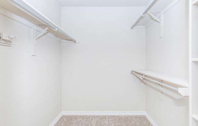 1 bed, 1 bath, 890 sqft, $1,540