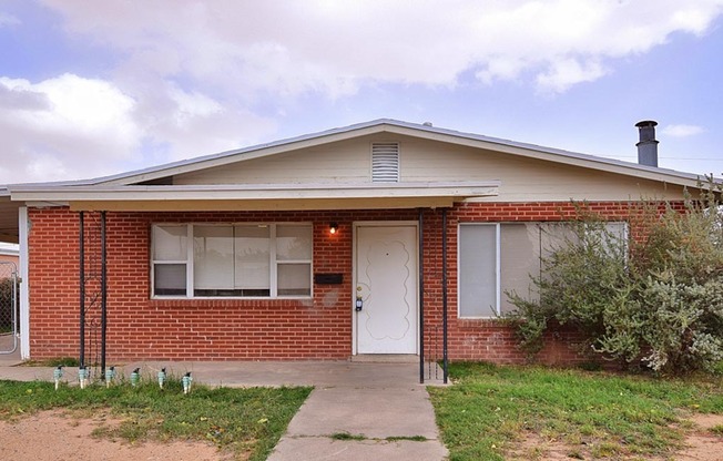 3 beds, 1 bath, $1,150