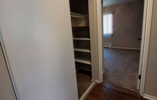 1 bed, 1 bath, 700 sqft, $1,002, Unit 1164-104