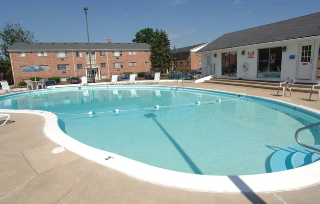 Swimming Pool and Sun Deck